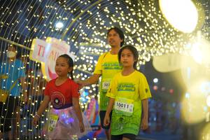 BIB: 502, 10011
                            <button type="button" onclick="openModal(21750714)" class="btn btn-primary btn-sm float-right btn-popup" data-toggle="modal" data-target=".modal-high-quality">
                        <i class="fas fa-shopping-cart"></i> Add to Cart
                    </button>
                                            <button type="button" onclick="isThisMe(21750714, true)" class="btn btn-success btn-sm float-right btn-popup btn-isme hidden" data-toggle="tooltip" data-placement="bottom" title="นี่คือรูปของคุณใช่ไหม คลิกที่นี่เพื่อเอาเข้าอัลบั้ม">
                        <i class="fas fa-plus"></i> Add to album
                    </button>
                    <button type="button" onclick="isThisMe(21750714, false)" class="btn btn-warning btn-sm float-right btn-popup btn-isnotme hidden">
                        <i class="fas fa-ban"></i> Remove from album
                    </button>